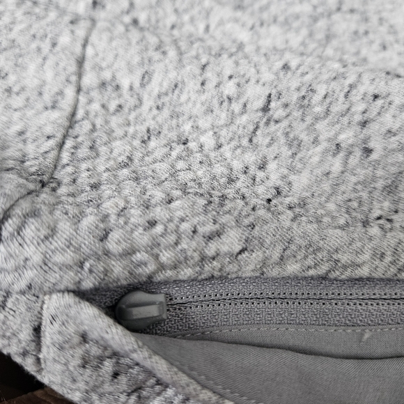 Lululemon Heathered Grey At Ease Hoodie Size XS - Picture 11 of 11